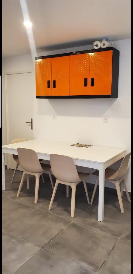 Big Flat Sea Vieuw 95 M2 5 Rooms Near Airport 5 Min Train 3 Min And Tram On Site, Beach 7 Min, 2 Showers And 2 Toilets , Neuf Grand Appartement 95 M2 5 Chambres Proche Aeroport 5 Min Train 3 Min Et Tramway Sur Place, Plage 7 Min 2 Douches Et 2 Wc Vue Nice Exterior photo